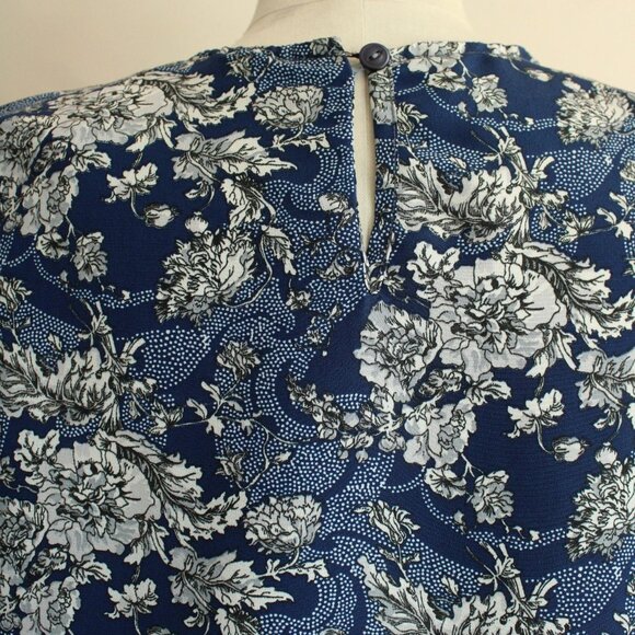 Vintage 1990s Skirt and Blouse Set, Norton McNaughton Blue And White Floral - Picture 6 of 10